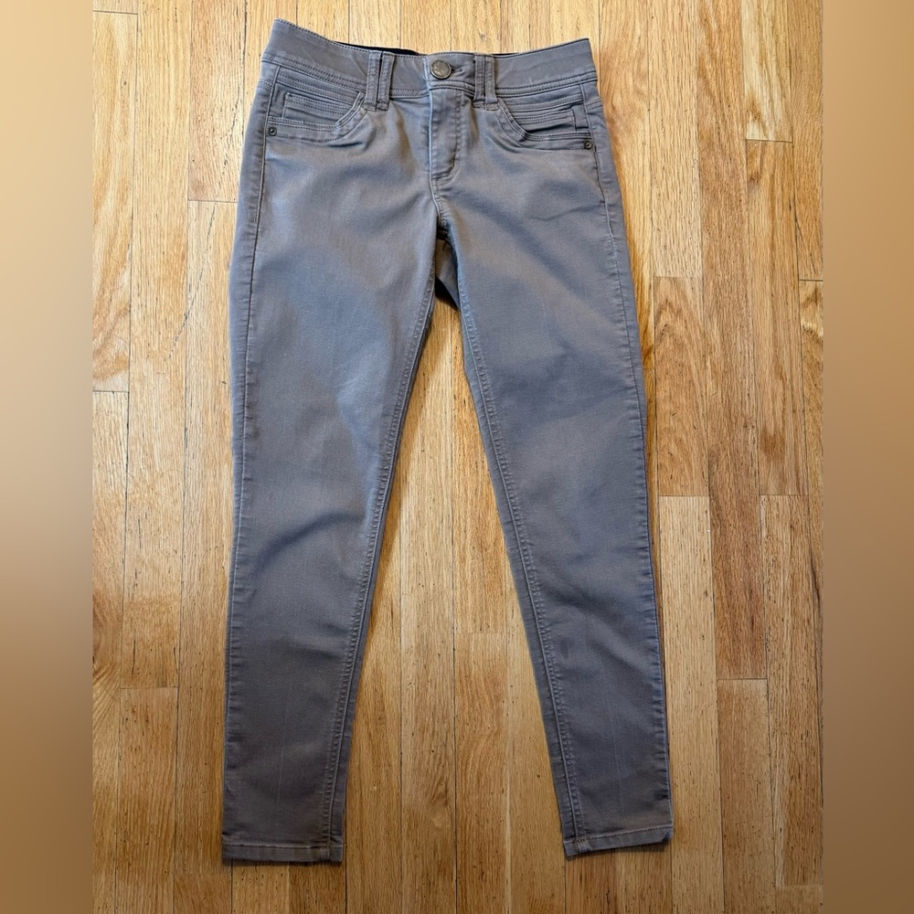 Democracy Skinny Ankle camel colored pant